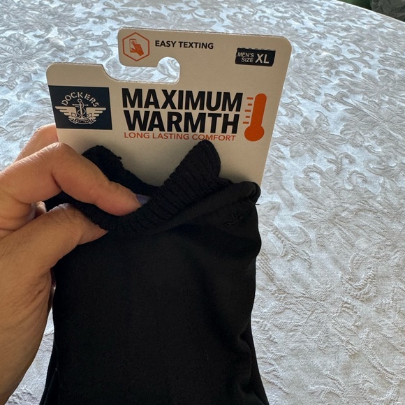 ****SOLD****NWT Men’s Dockers Long Lasting Comfort and Maximum Warmth Gloves - Picture 3 of 8